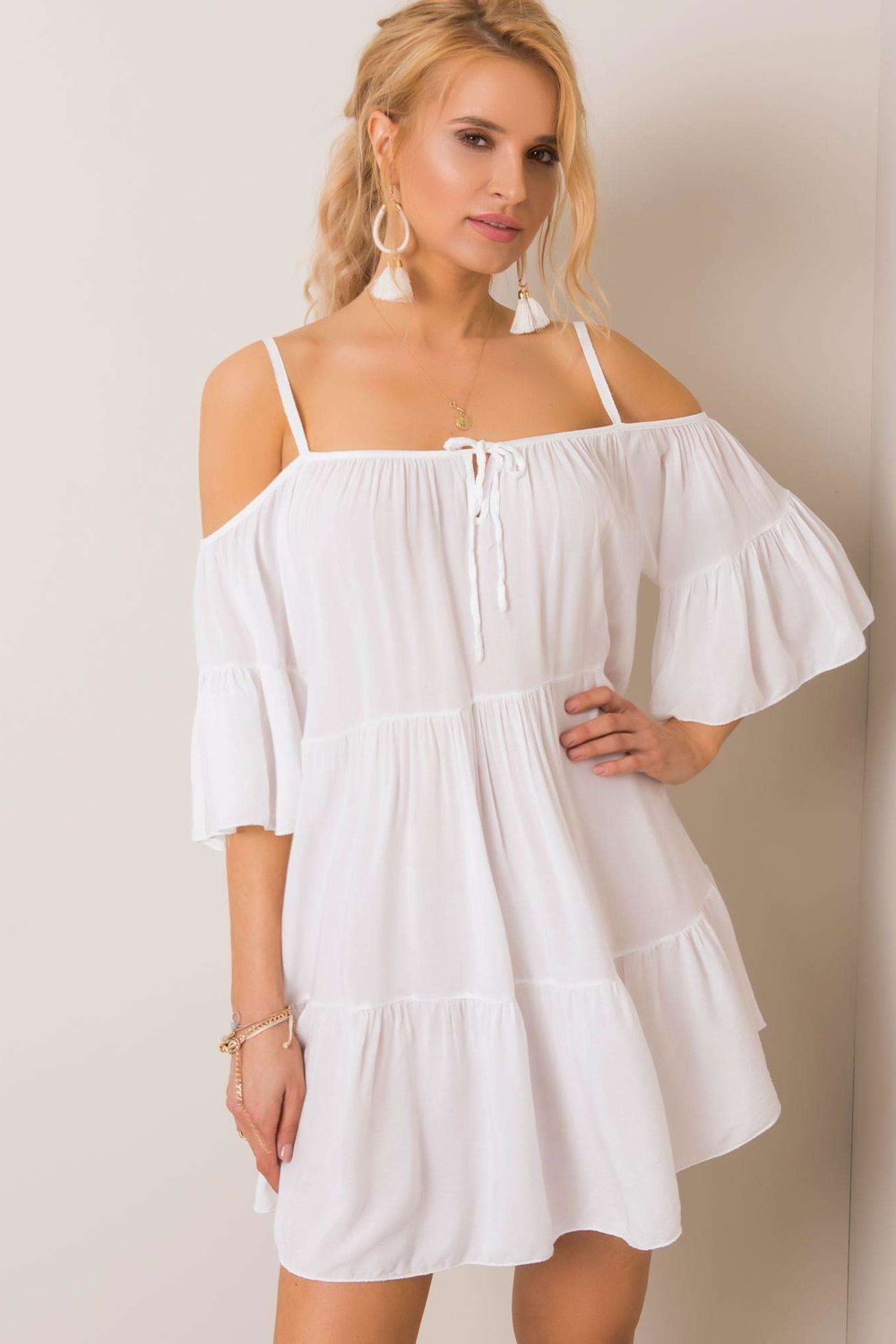 Sukienka Model TW-SK-BI-80840.20 White - Och Bella165882 - Biały - obrazek 2