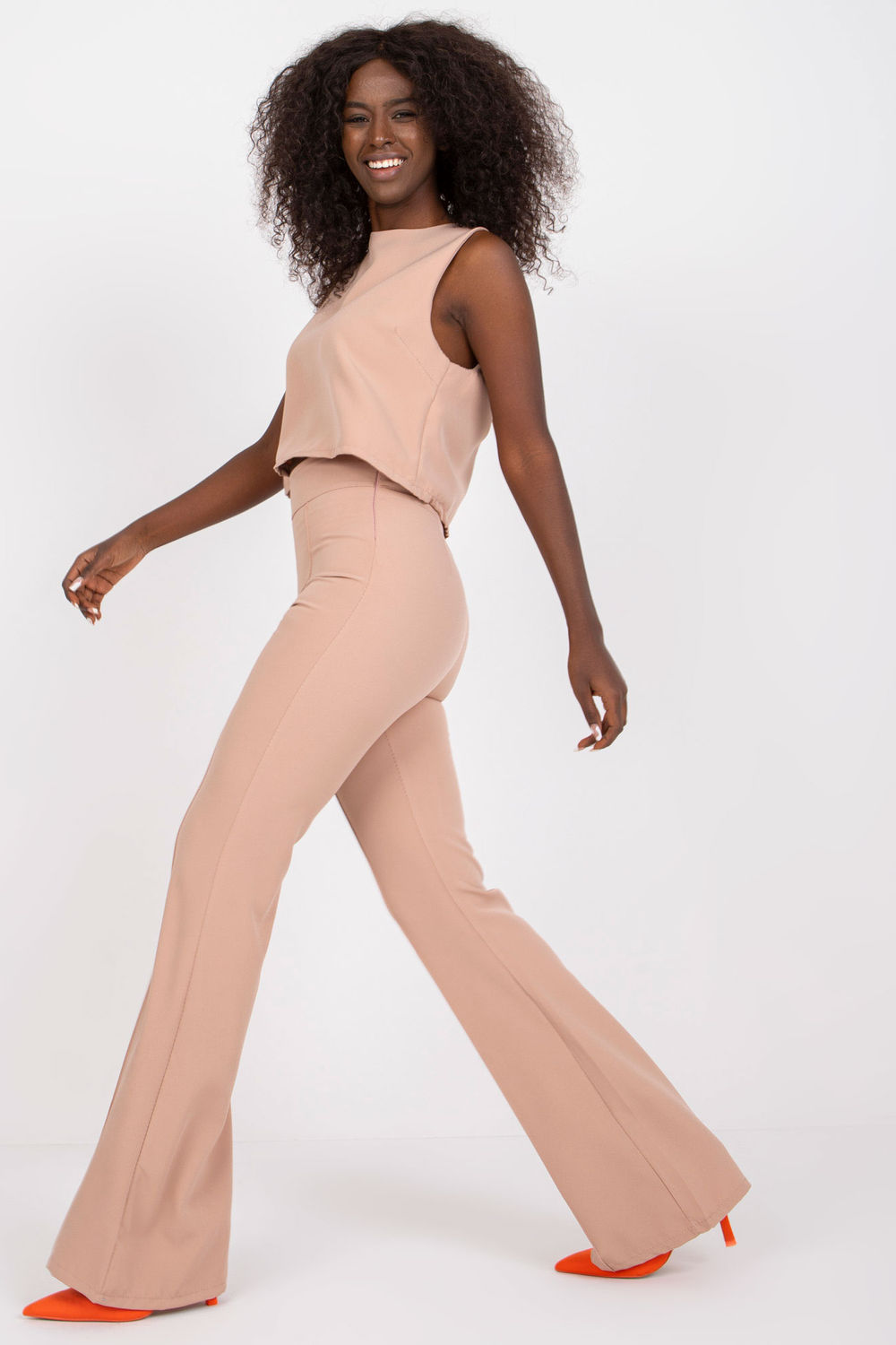 Spodnie Komplet Model DHJ-KMPL-6323.18 Light Pink - Italy Moda166312 - Różowy - obrazek 3