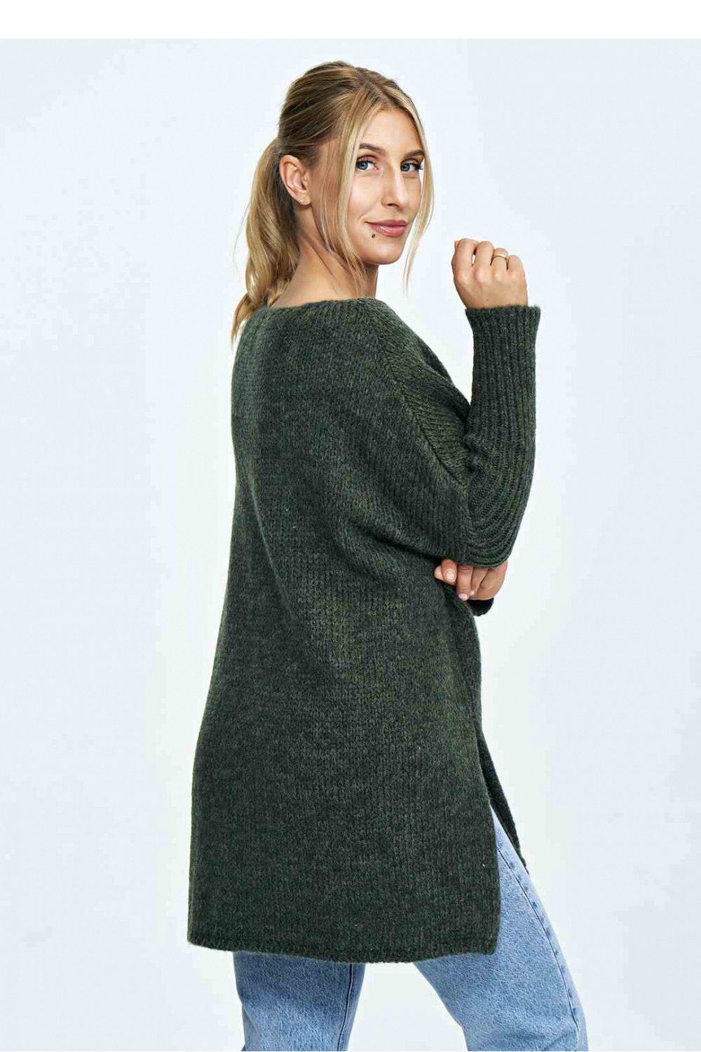 Sweter Damski Model M900 Dark Olive - Figl172105 - Zielony - obrazek 3
