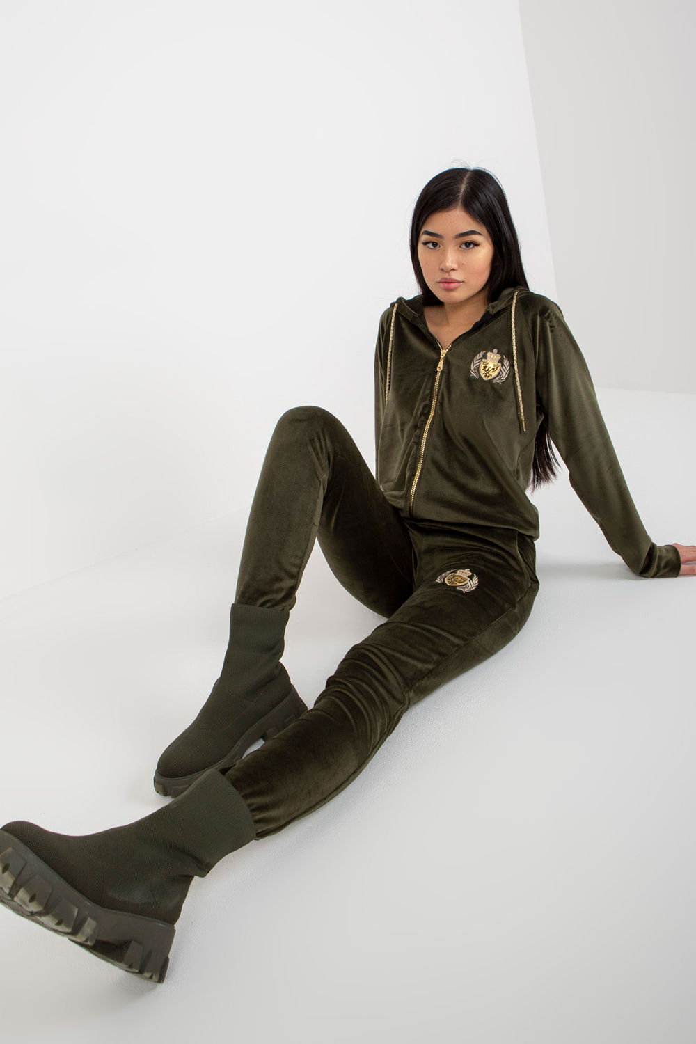 Spodnie Komplet Model RV-KMPL-8443.98P Khaki - Relevance175177 - Zielony