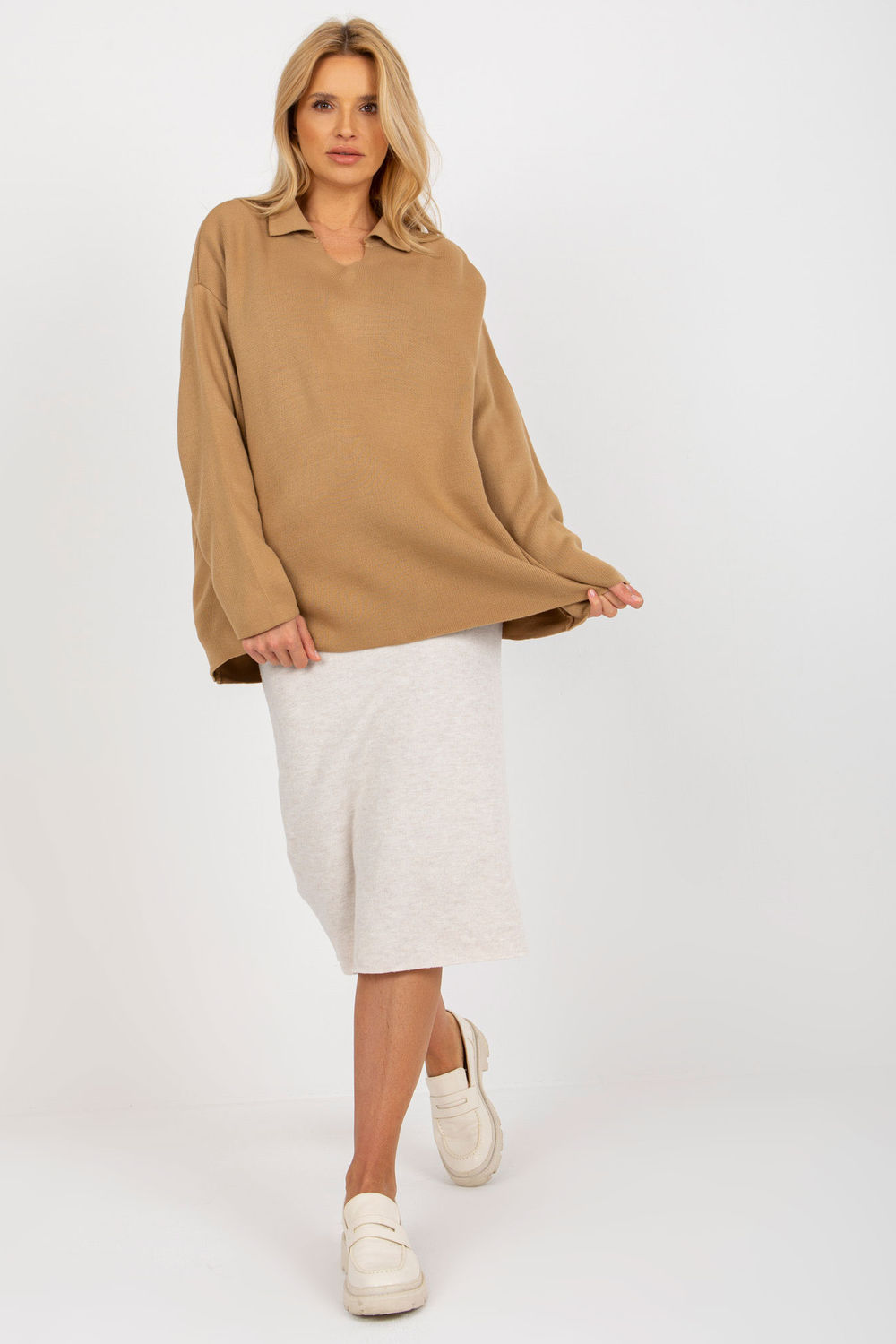 Sweter Damski Model LC-SW-2261.00P Camel - Rue Paris175731 - Brązowy