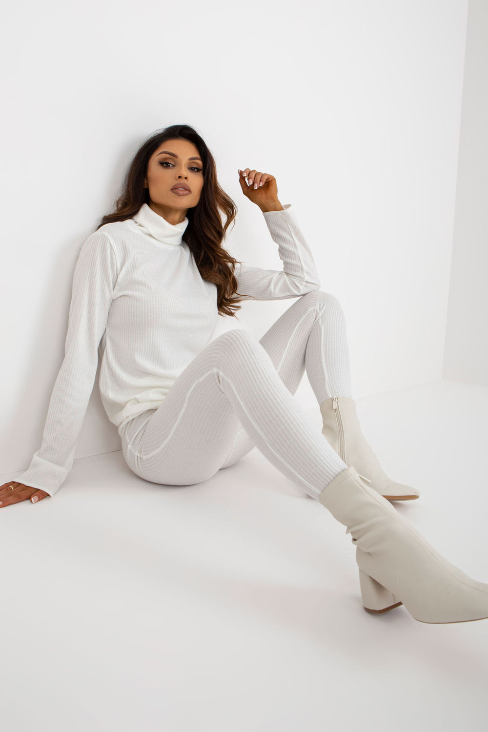 Legginsy Model LK-LG-509184.72P Ecru - Lakerta176475 - Beżowy - obrazek 4