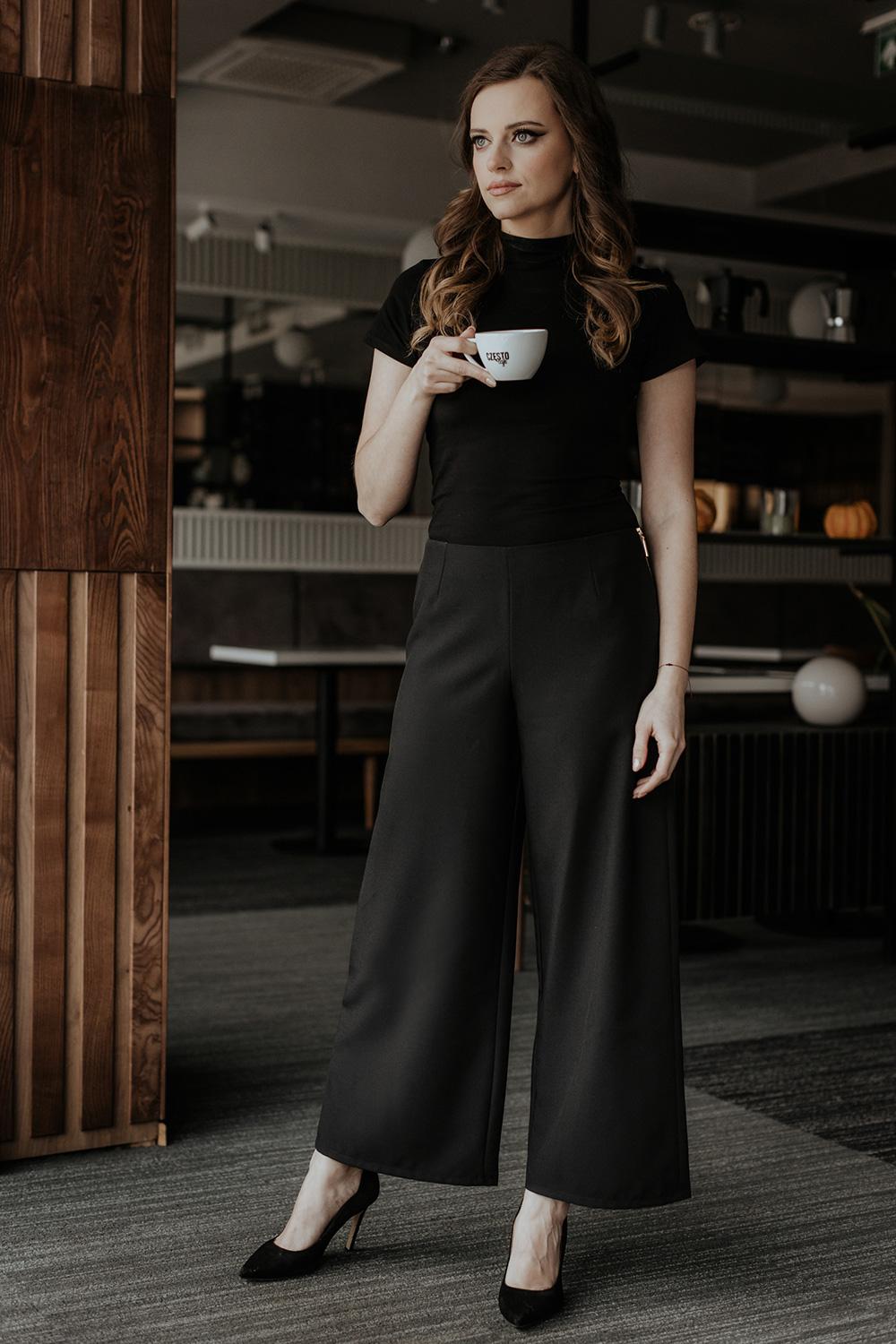 Spodnie Damskie Model T375/3 Black - Tessita176701 - Czarny