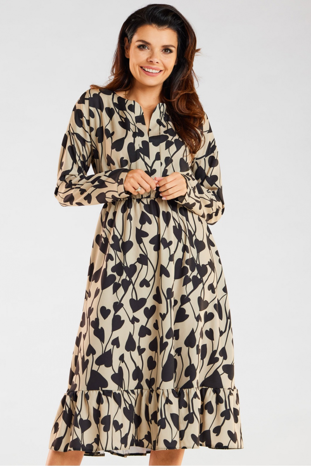 Sukienka Model A468 Beige/Black Hearts - awama176855 - Beżowy
