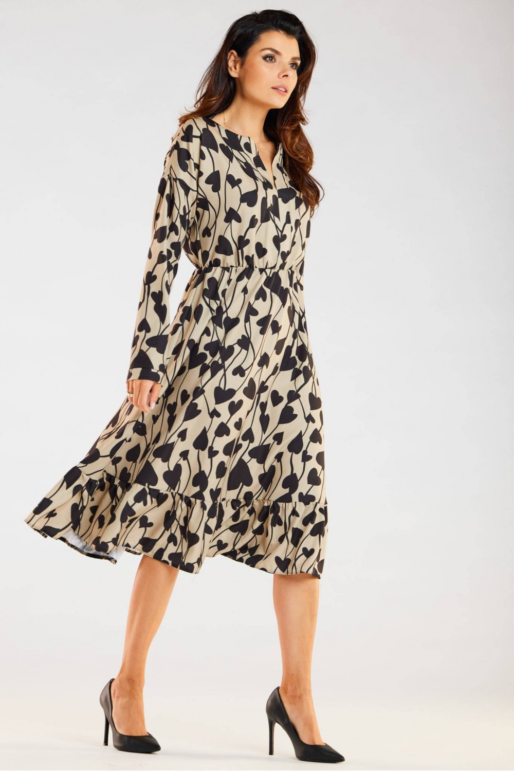Sukienka Model A468 Beige/Black Hearts - awama176855 - Beżowy - obrazek 3