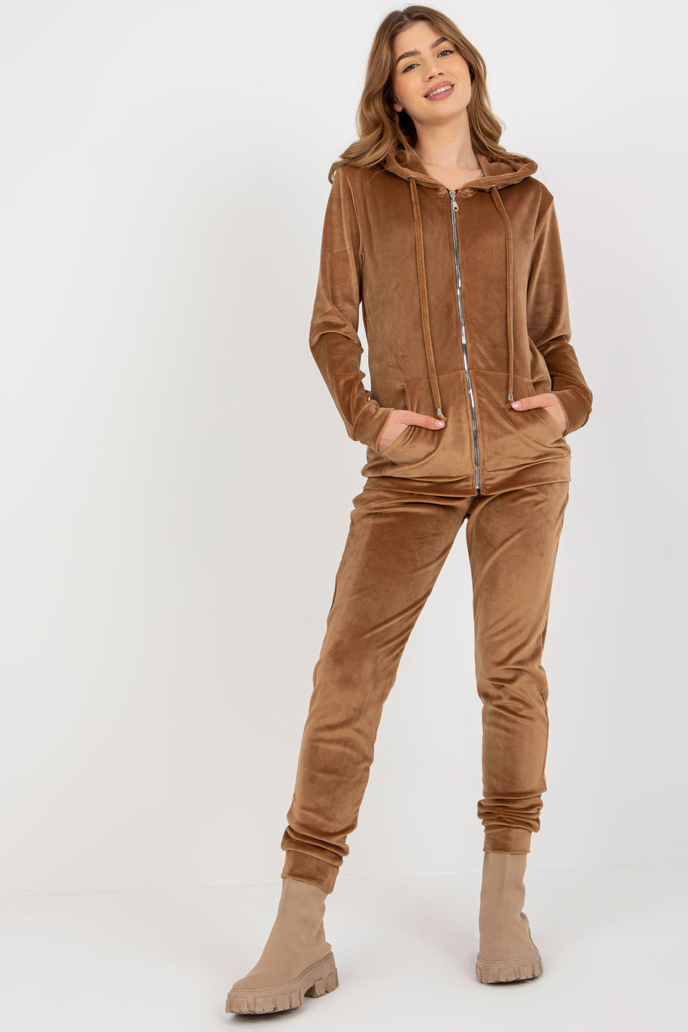 Spodnie Komplet Model RV-KMPL-6087-2.14 Camel - Relevance177079 - Brązowy