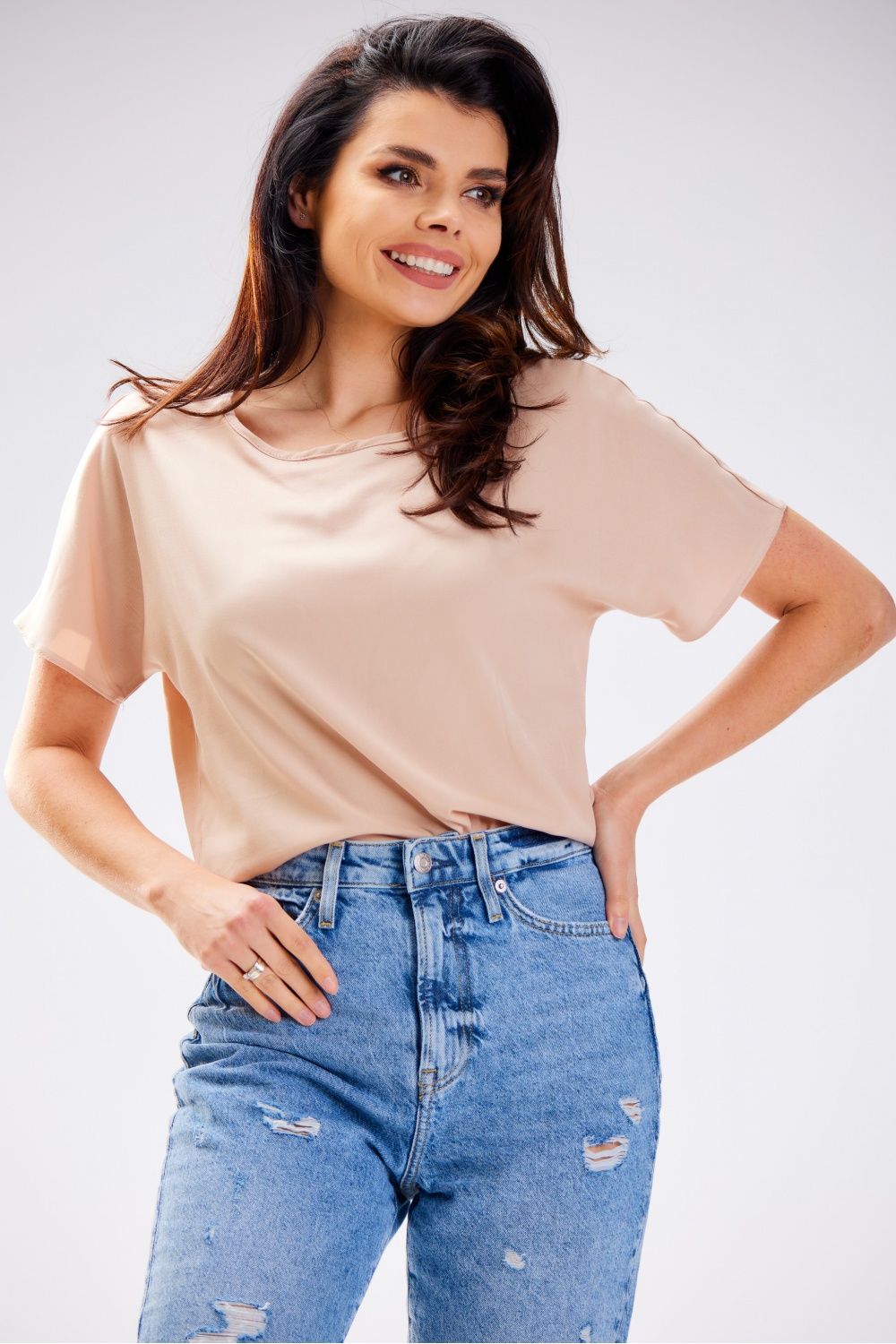 Bluzka Model A588 Beige - awama181101 - Beżowy
