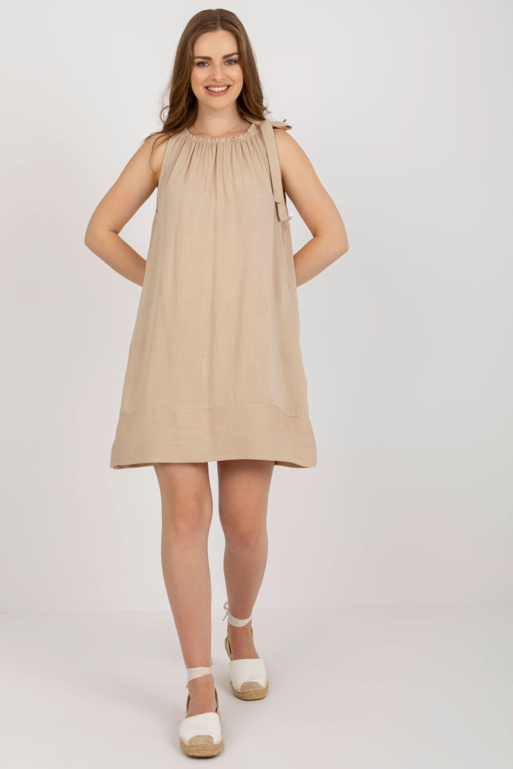 Sukienka Model TW-SK-BI-89923.29 Beige - Och Bella181153 - Beżowy