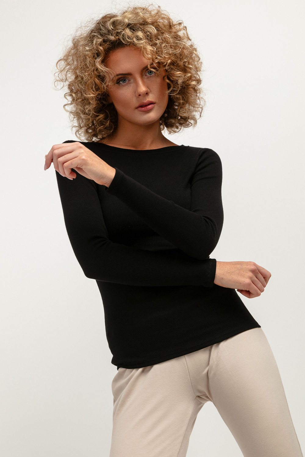 Bluzka Model T387/2 Black - Tessita183166 - Czarny