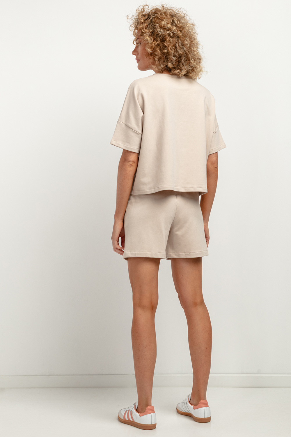 Szorty Damskie Model T385/3 Light Beige - Tessita183184 - Beżowy - obrazek 3