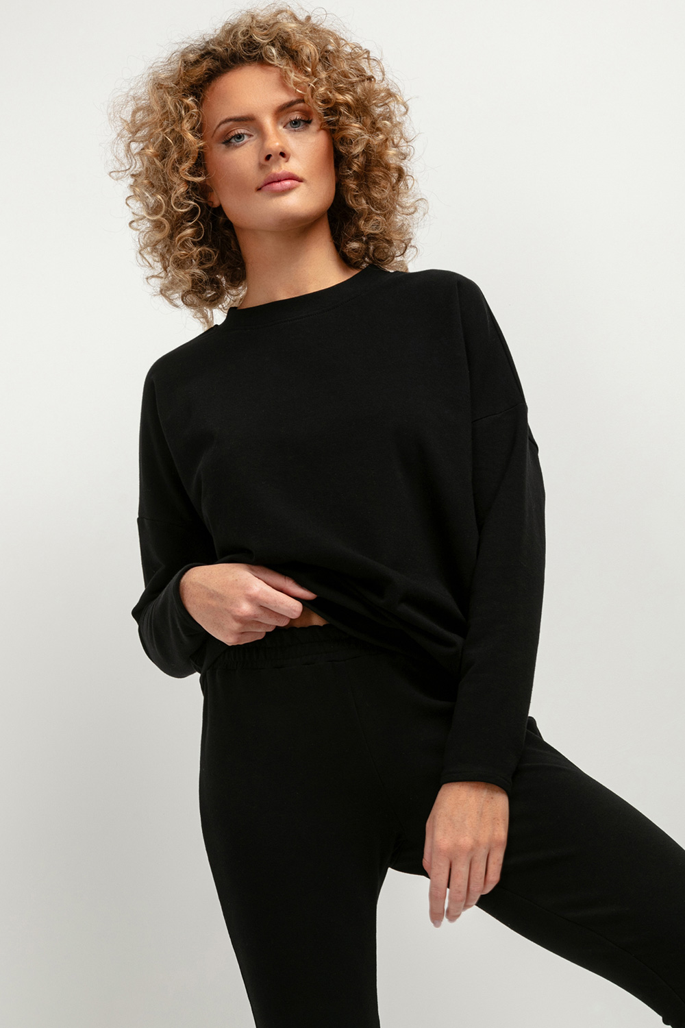 Bluza Damska Model T381/7 Black - Tessita183216 - Czarny