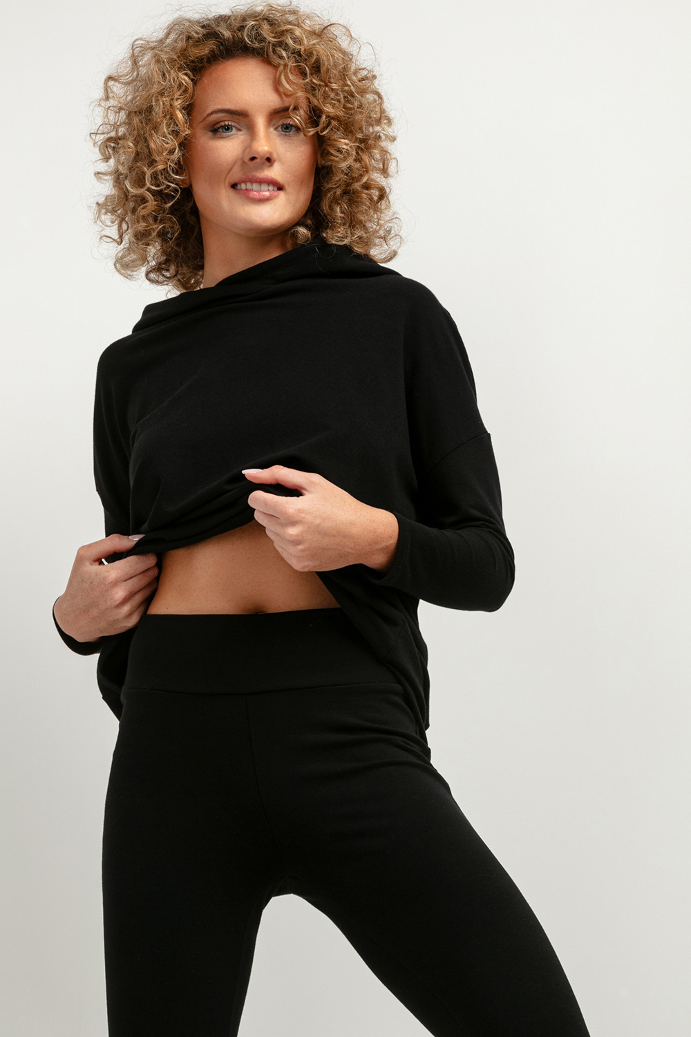 Bluza Damska Model T379/7 Black - Tessita183271 - Czarny