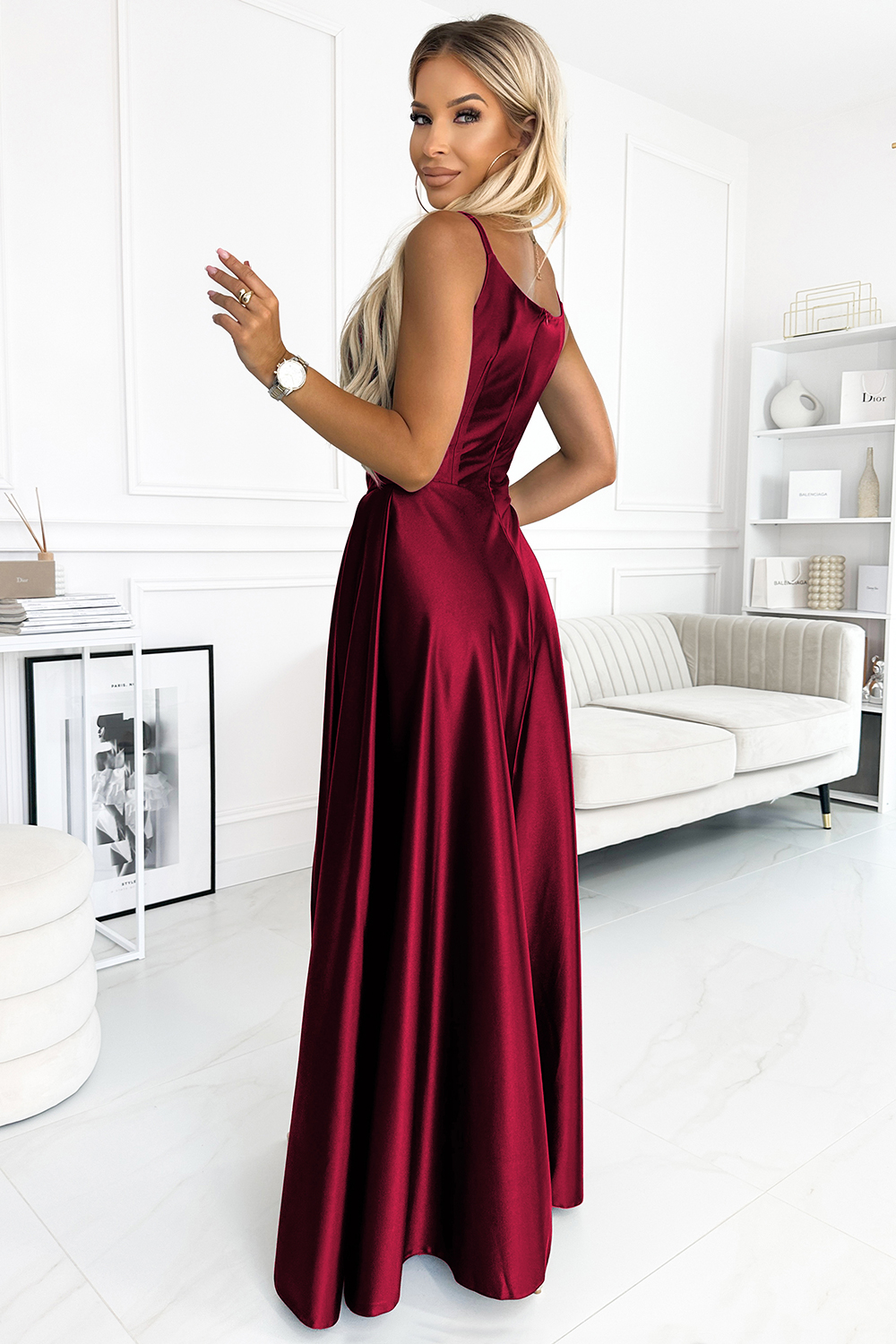 Sukienka Model Chiara 299-13 Bordo Satyna - Numoco186316 - Czerwony - obrazek 2